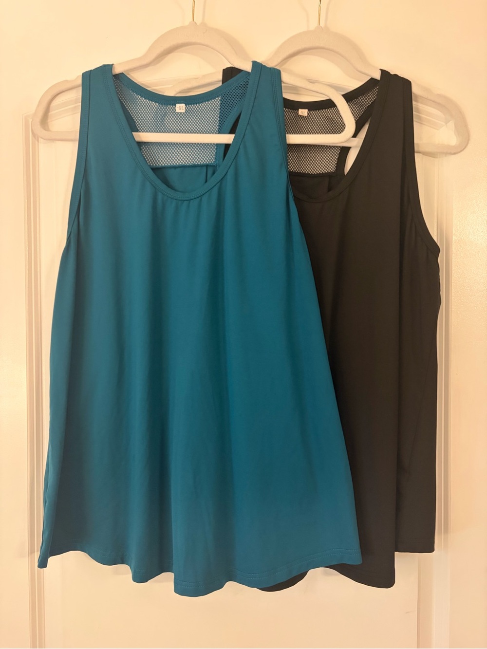 Women’s Mesh-Back Tank Top - Teal and Black